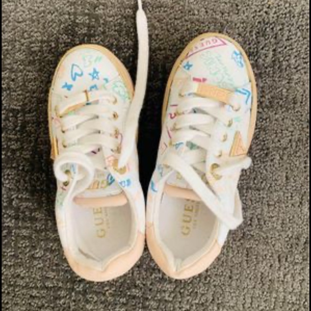 Guess Toddler Sneakers size 11